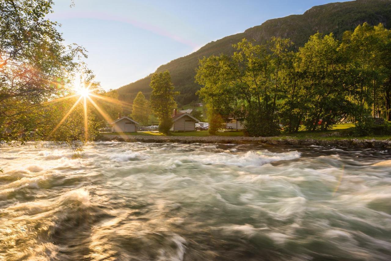 Jolstraholmen Camping Og Hytter Vassenden Luaran gambar