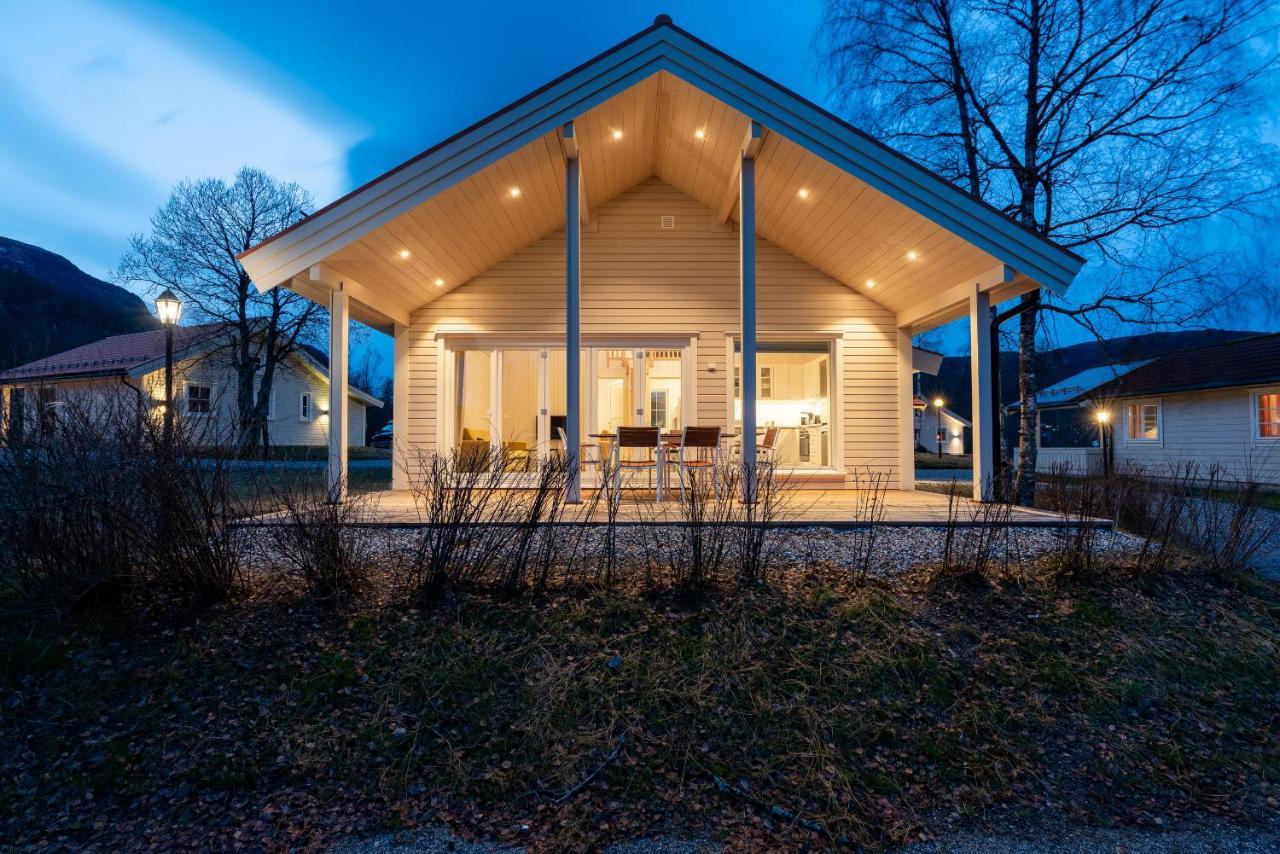 Jolstraholmen Camping Og Hytter Vassenden Luaran gambar